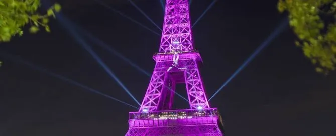 Eiffelturm - rosa Oktober